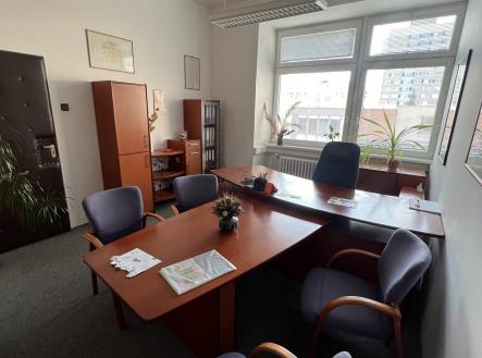 Pronájem kanceláře, 37 m²