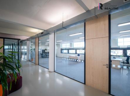 Pronájem kanceláře, 33 m²