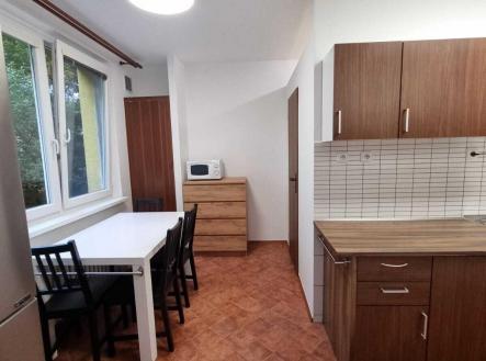 Pronájem bytu, 2+1, 43 m²