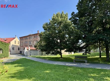 Prodej - historický objekt, 902 m²