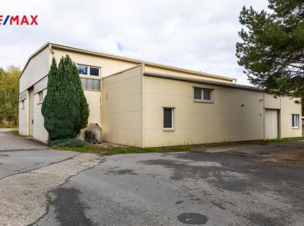 Prodej výrobní prostor, 1 033 m²