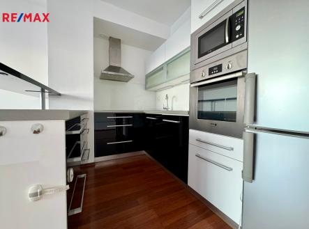 Pronájem bytu, 3+kk, 100 m²