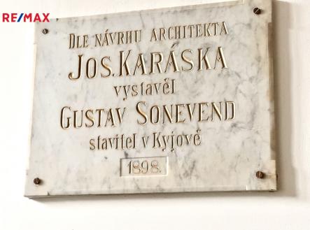 Prodej nájemního domu, 2 396 m²