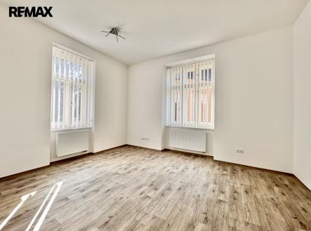 Pronájem bytu, 2+kk, 87 m²