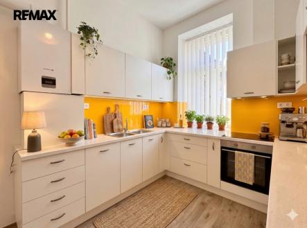 Pronájem bytu, 2+kk, 87 m²