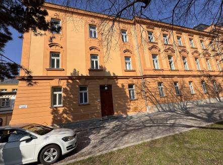 Pronájem bytu, 2+kk, 87 m²