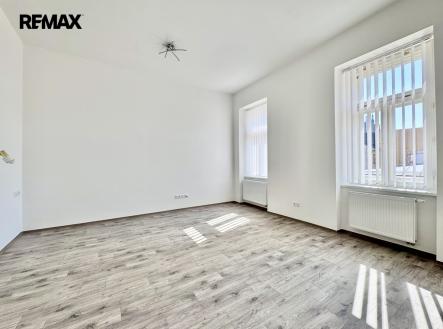 Pronájem bytu, 2+kk, 87 m²