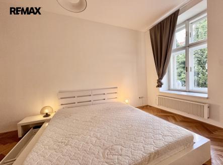Pronájem bytu, 3+kk, 54 m²