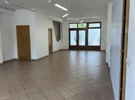 Pronájem obchodní prostory, 90 m² obrázek