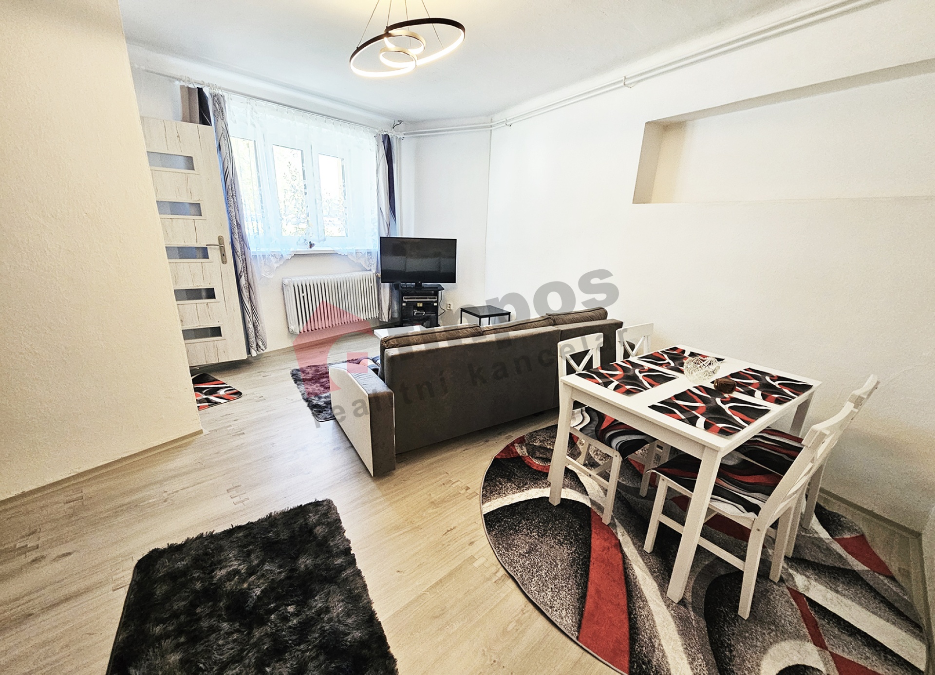 Pronájem 2+kk 50m2, terasa 10m2, ul. Krombholcova, Mělník