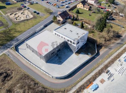 Prodej komerčního objektu, průmyslový areál, 850 m²