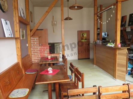 Pronájem komerčního objektu, nákupní středisko, 495 m²