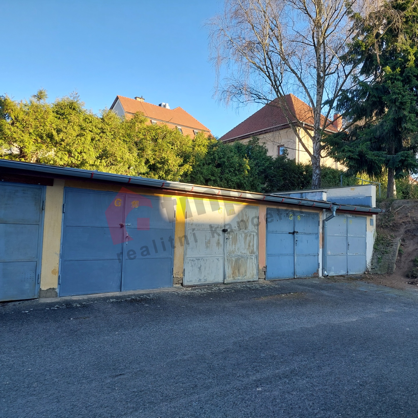 Pronájem garáže 14 m2, Plzeň - Jižní Předměstí