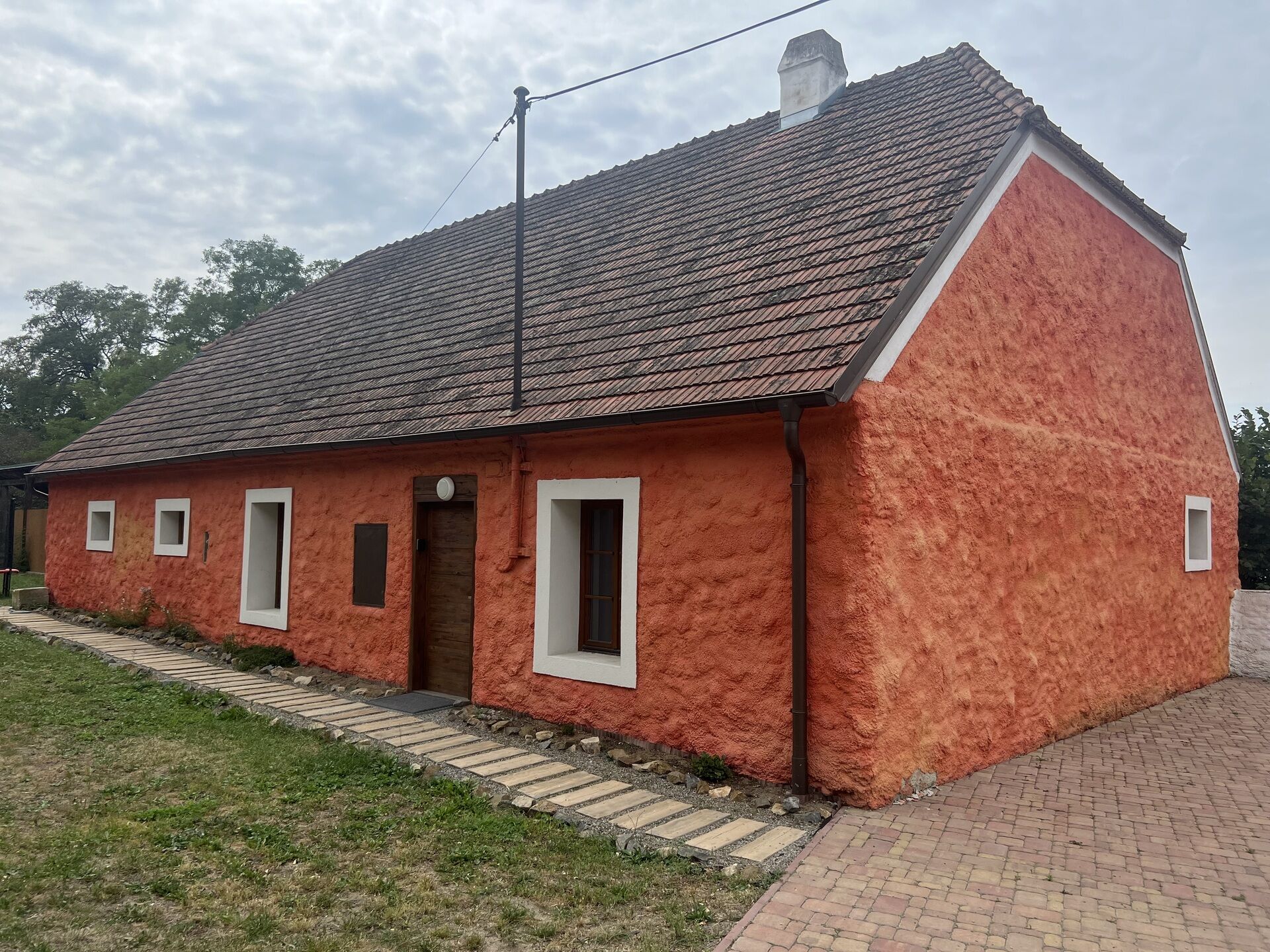 Rodinný dům 206 m2, pozemek 1 859 m2