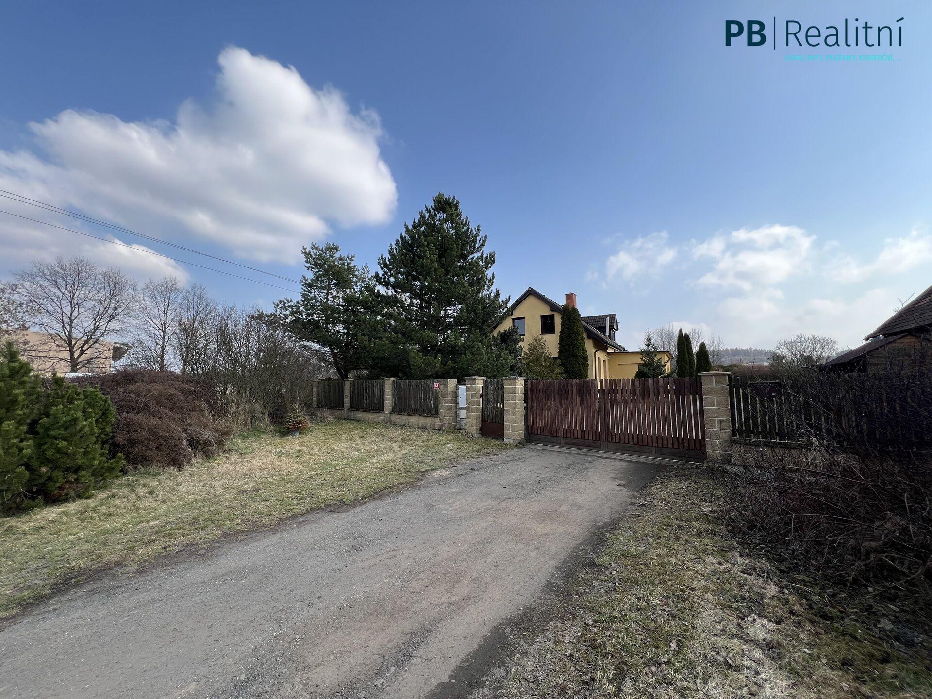 Rodinný dům 6 + kk v obci Lešetice