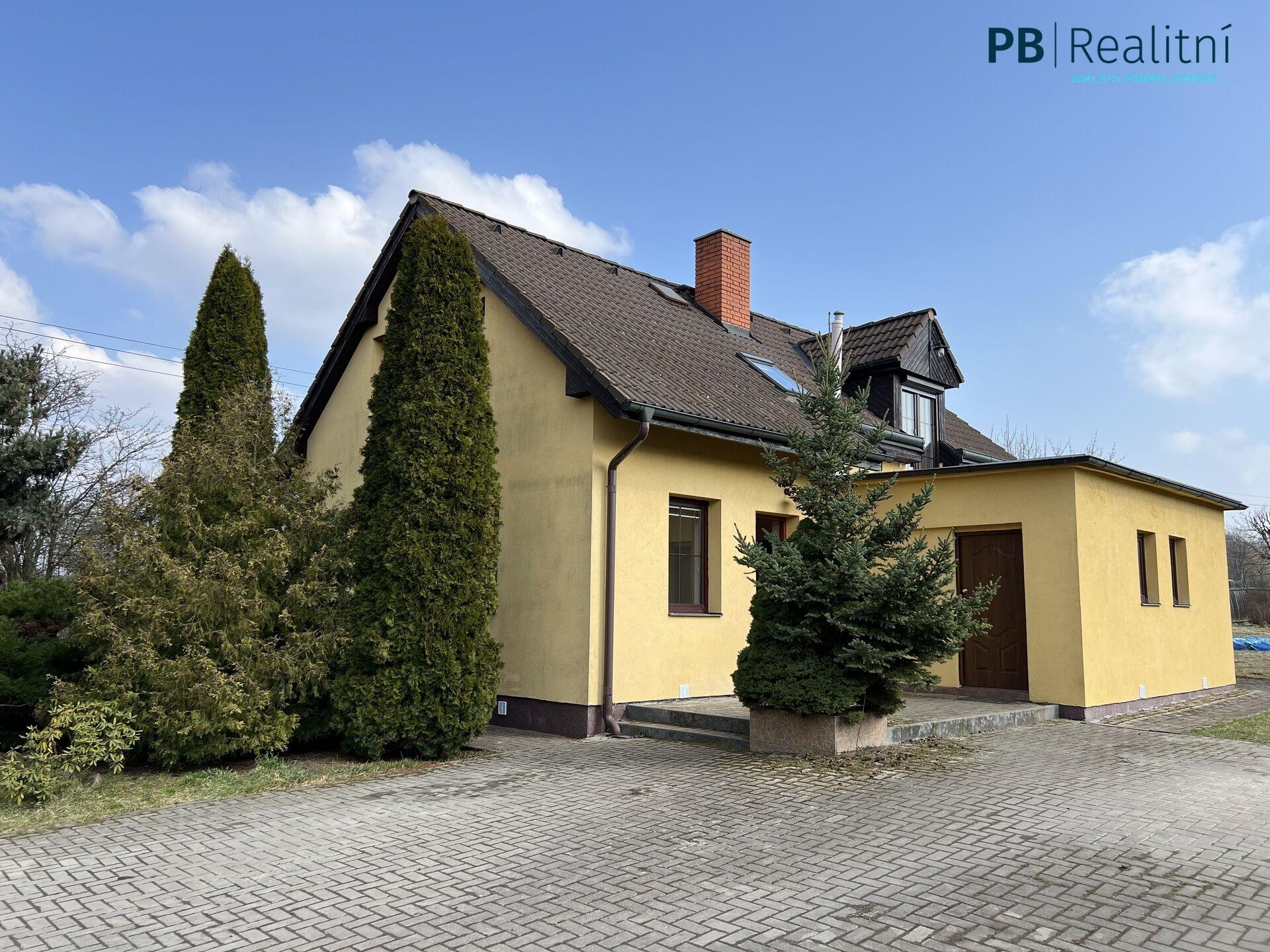 Rodinný dům 6 + kk v obci Lešetice