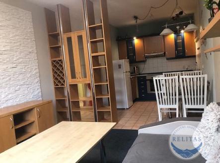 Pronájem bytu, 2+kk, 42 m²