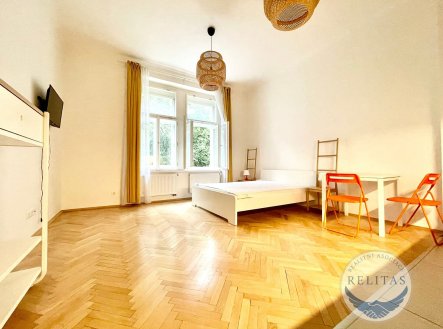 Pronájem bytu, 1+kk, 35 m²