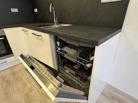 Pronájem bytu, 3+kk, 100 m²