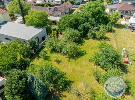 Prodej pozemku pro bydlení, 2 069 m²