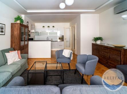 Pronájem bytu, 4+kk, 142 m²