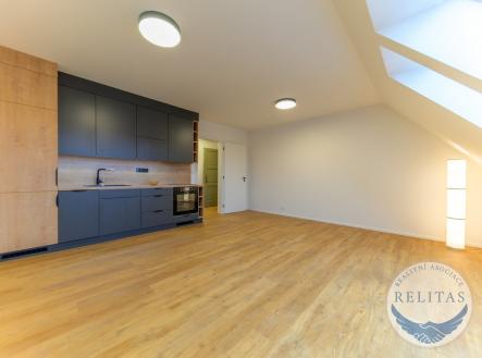 Pronájem bytu, 1+kk, 36 m²