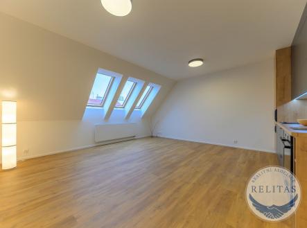 Pronájem bytu, 1+kk, 36 m²