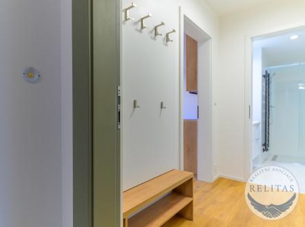 Pronájem bytu, 1+kk, 36 m²
