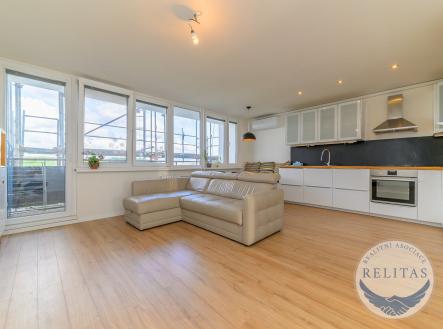 Pronájem bytu, 3+kk, 89 m²