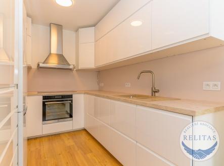 Pronájem bytu, 3+kk, 91 m²