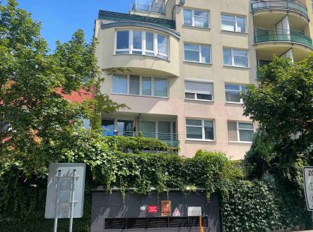 Prodej bytu, 4+kk, 159 m²