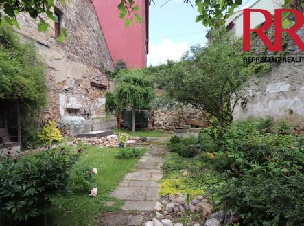 Prodej - penzion, 1 027 m²