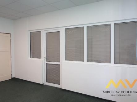 Pronájem kanceláře, 35 m²