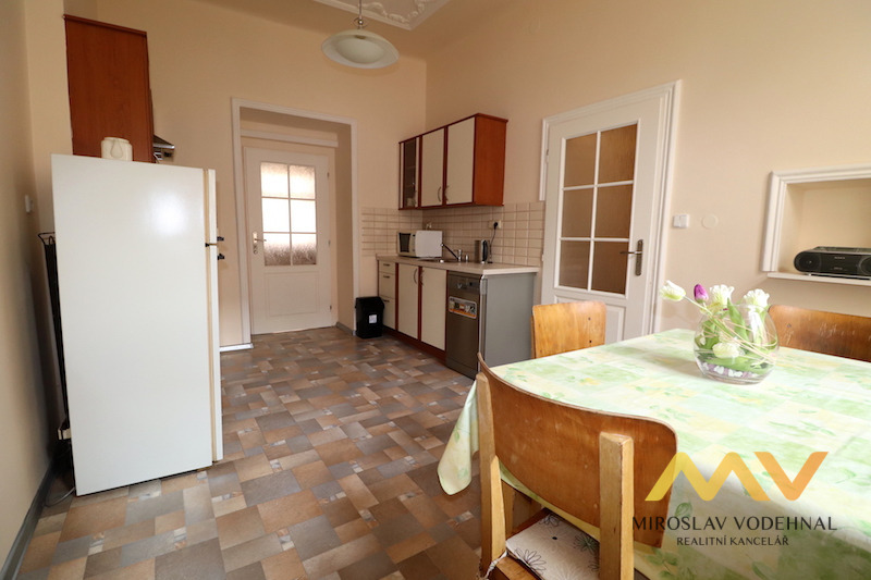 Pronájem rekonstruovaného bytu 2+1, 78 m², Hradec Králové - centrum.