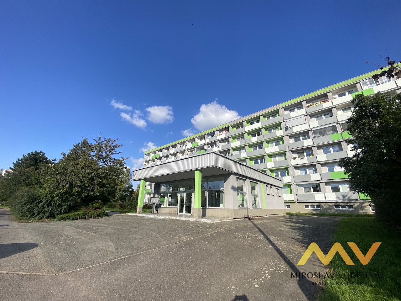 Pronájem bytu 1+kk, 22 m2 s lodžií, Hradec Králové - ul. Brožíkova.