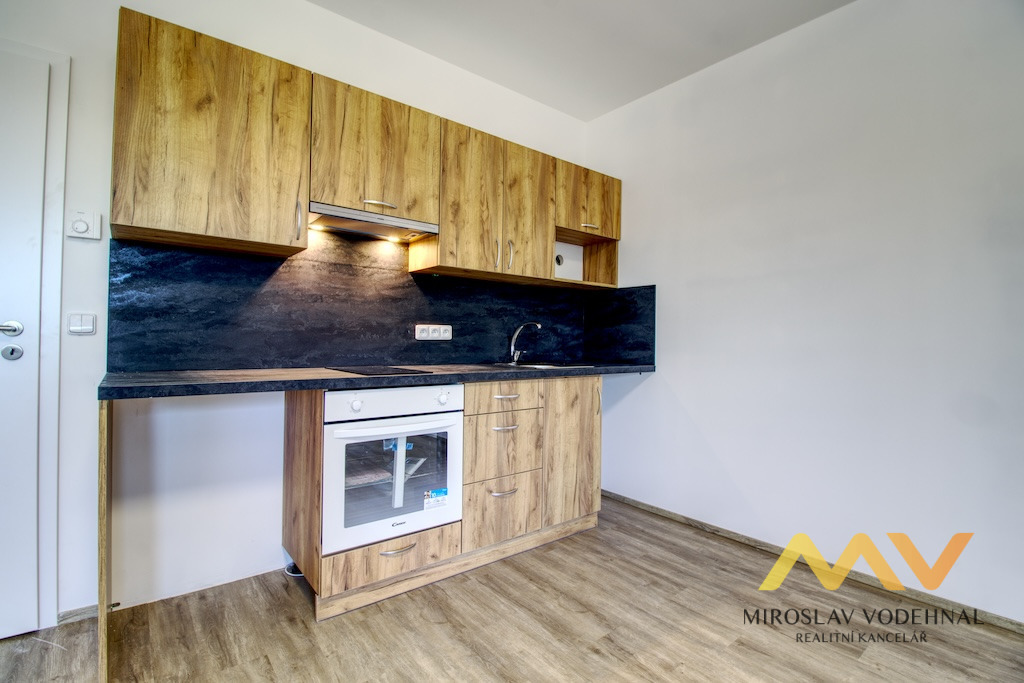 Pronájem nového bytu 1+kk, 40 m2, Smiřice - ul. Cukrovarská. 