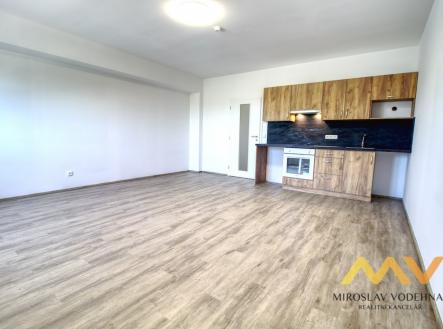 Pronájem bytu, 1+kk, 40 m²