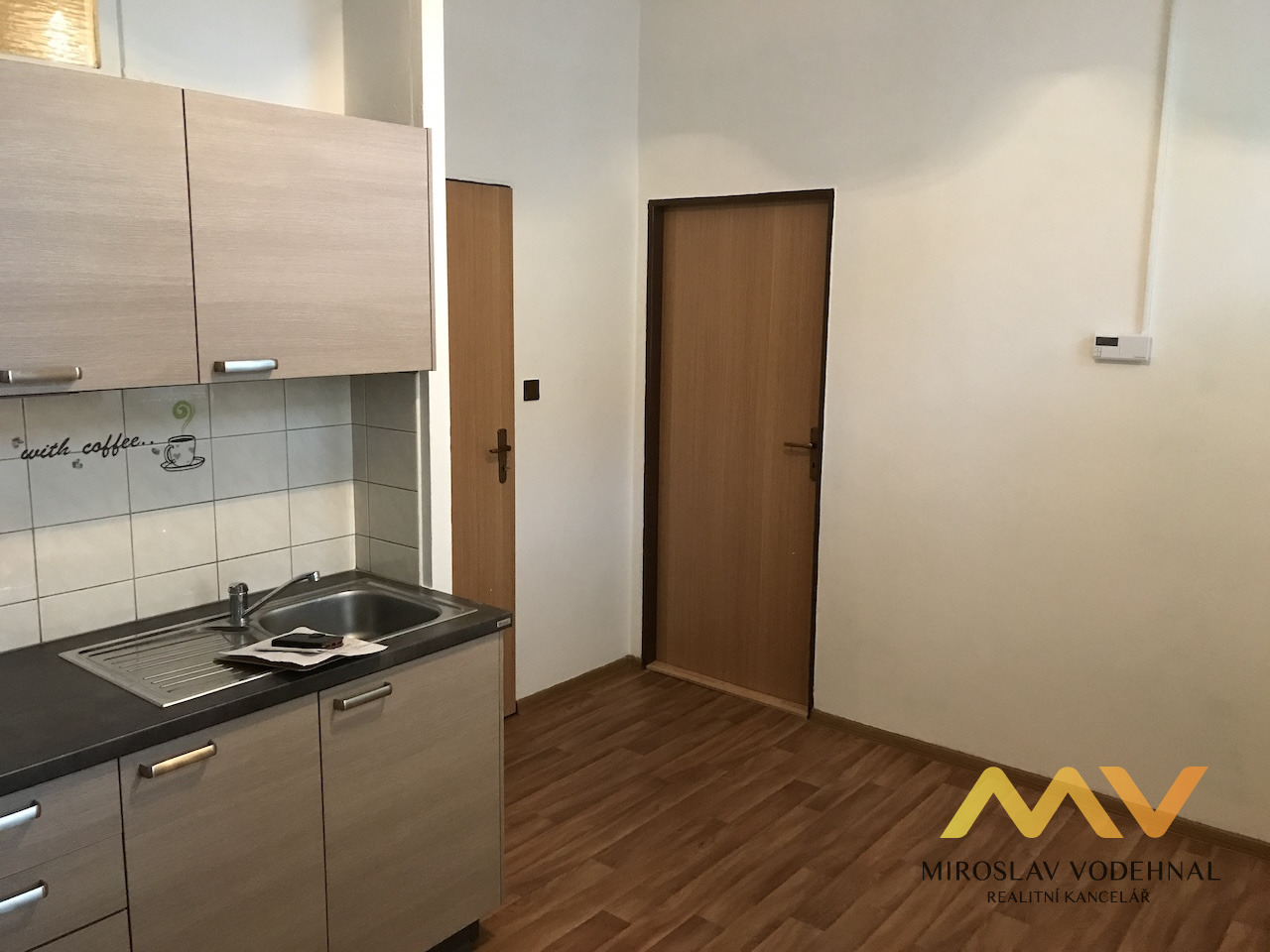 Pronájem bytu 1+1, 39 m2, Pardubice - ul. Milheimova.