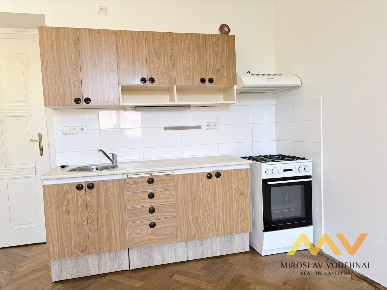 Pronájem bytu 2+kk, 55 m², Hradec Králové – ul. Nerudova.