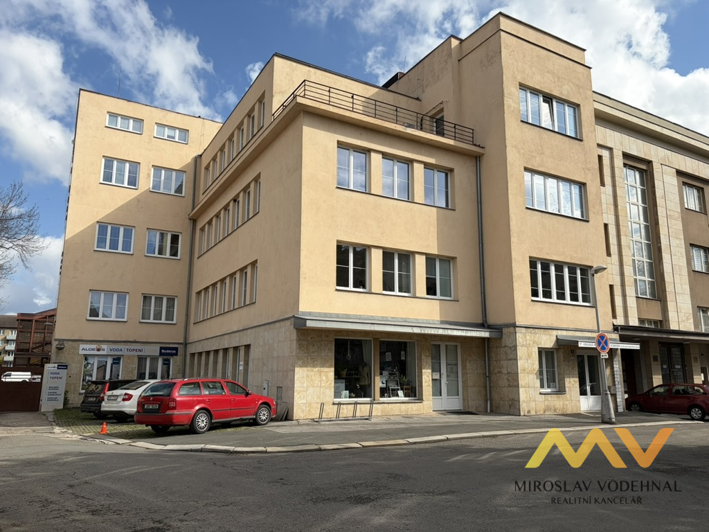 Pronájem kanceláří, 62 m2, Hradec Králové - ul. Škroupova. 