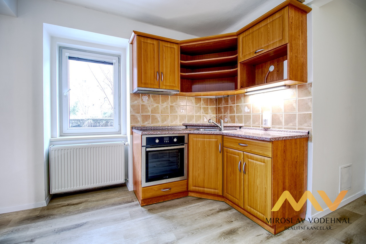 Pronájem bytu 2+kk v centru Hradce Králové - ul. Střelecká.