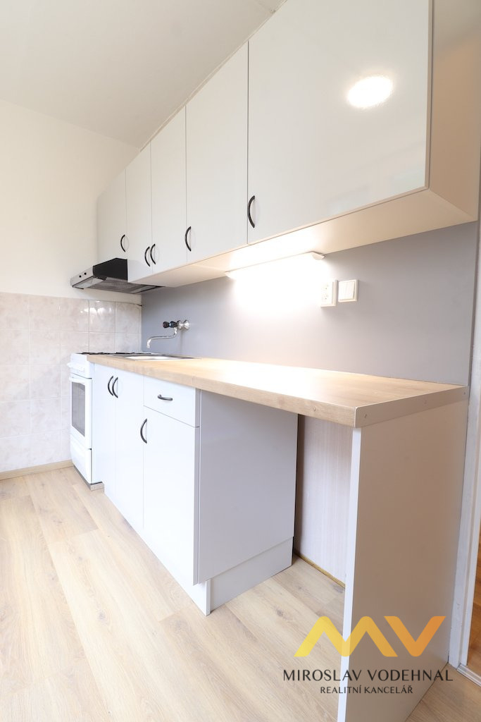 Pronájem pěkného bytu 1+1, 35 m2, Hradec Králové – ul. Formánkova. 