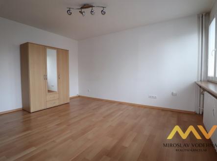 Pronájem bytu, 1+kk, 30 m²