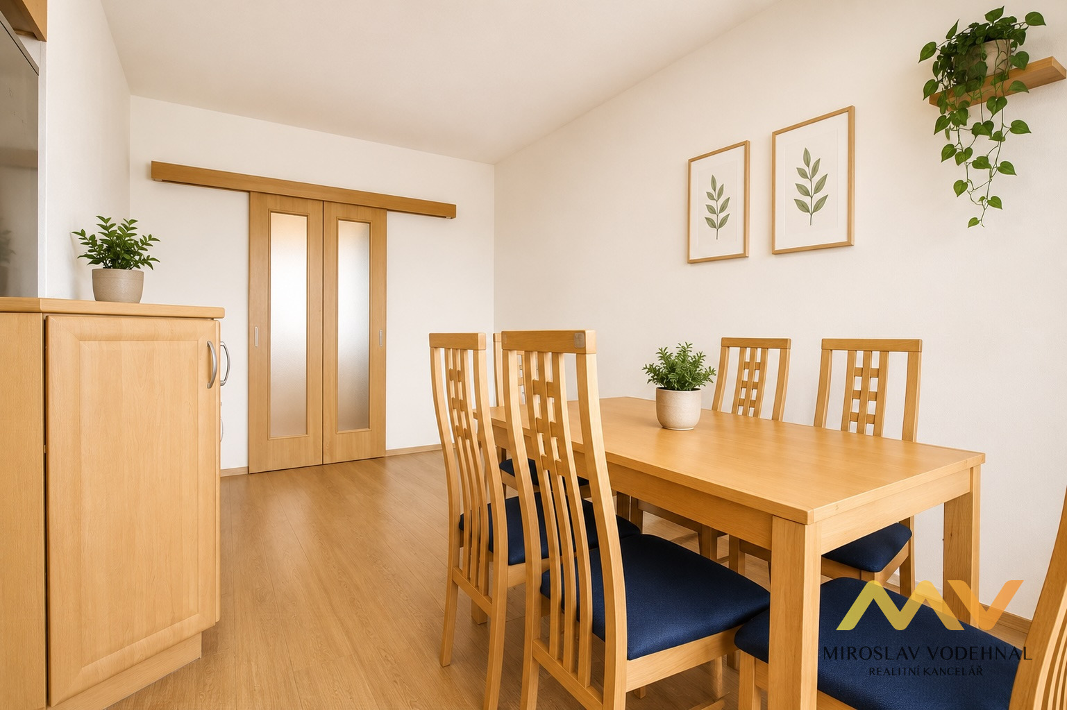 Prodej prostorného bytu 4+kk s lodžií, 90 m², Hradec Králové – Jungmannova.
