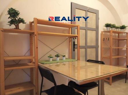 Pronájem bytu, 1+kk, 34 m²