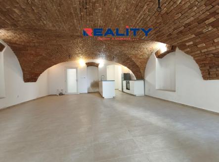 Pronájem bytu, 1+kk, 75 m²