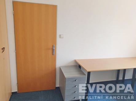 Pronájem kanceláře, 27 m²