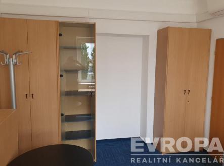 Pronájem kanceláře, 27 m²