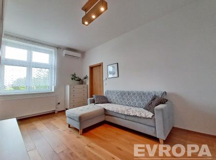Pronájem bytu, 2+kk, 54 m²
