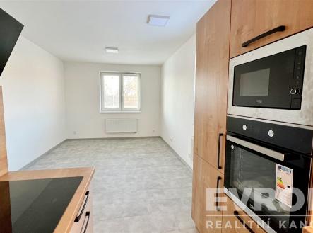 Pronájem bytu, 2+kk, 44 m²